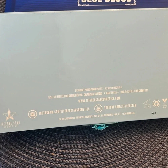 Jeffree Star -  Blue Blood Eyeshadow Palette - Full Size - New In Box - Picture 8 of 9